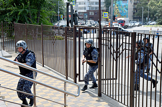 Росгвардейцы начали проверку безопасности учебных заведений