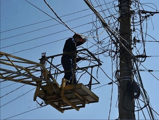 На Дону без света остаются около 30 тысяч потребителей