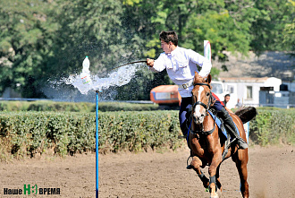 В Ростове прошли скачки на Кубок губернатора Ростовской области