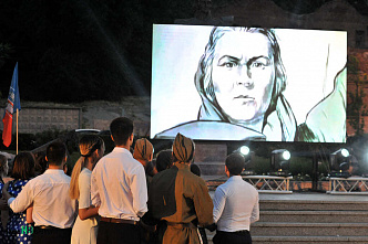 Ростовские школьники и студенты почтили память ушедших на войну сверстников