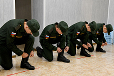 Очередная команда призывников отправилась к местам прохождения военной службы со сборного пункта Ростовской области
