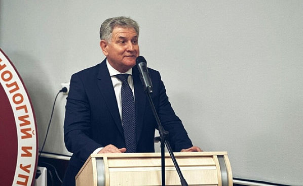 В. Синюгин - врио главы администрации Новочеркасска. Источник фото: Денис Лагутин/ 