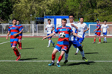 Футбол дружить поможет