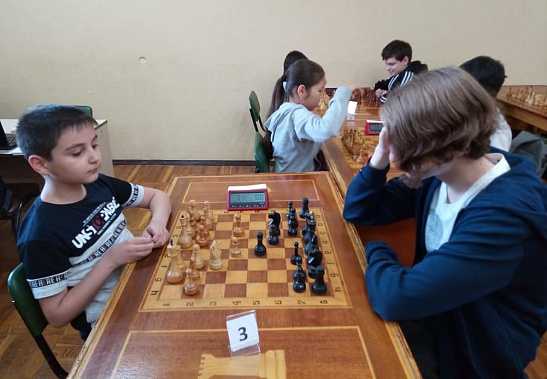 Ростовские юниоры сыграли в "пингвиньи" шахматы