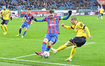 В первом матче 1/4 финала розыгрыша Кубка страны по футболу «Ростов» на своей арене сыграл с ЦСКА вничью