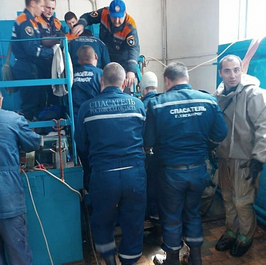 Семьи погибших на очистных сооружениях под Таганрогом получат по миллиону рублей