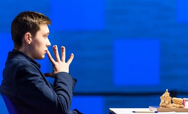 Молодой донской гроссмейстер дал новый бой чемпиону мира
