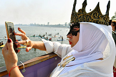 31 08 2025 Дед Мазай, фараоны и эльфы проплыли на сапах по Дону