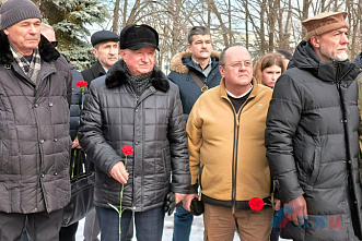Сегодня в честь 35-летия вывода войск из Афганистана в Луганске состоялся митинг