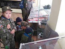 Сегодня гости – завтра бойцы