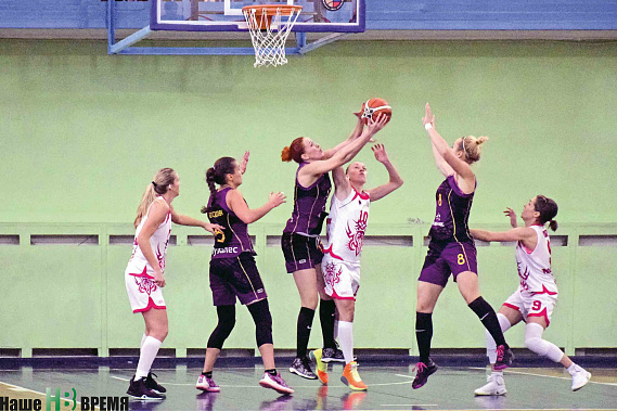 Дважды обыграли «Нику»