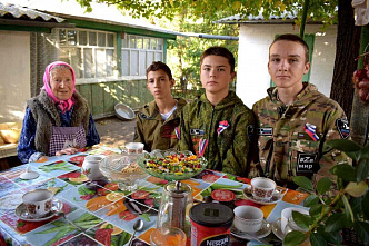 В Родионово-Несветайском районе школьники встретились со своими сверстниками из 42-го