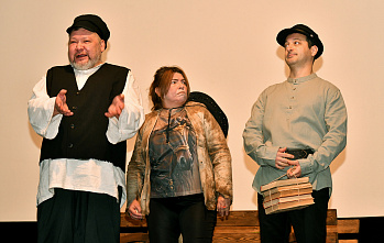 06 11 2025 В Ростове прошел фестиваль народных и любительских театров