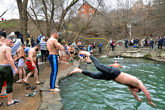 17 01 2026 Крещенские купания - польза или вред здоровью