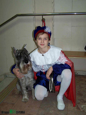 Слава и Филя после менуэта.