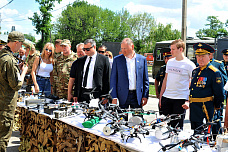  09.06 Отдельной инженерно-саперной бригаде ЮВО вручили орден Суворова