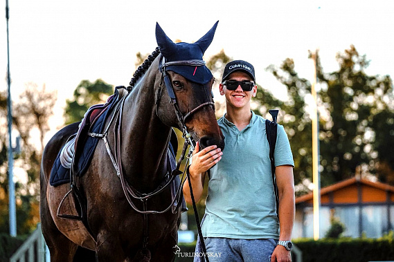  Что отмечаем сегодня: о лошадях и покровителях...
