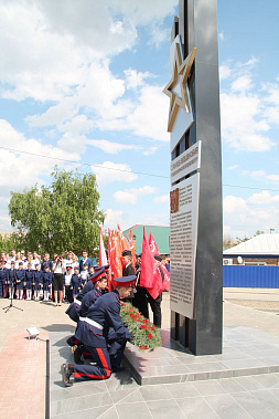 В станице Вёшенской открыли памятный знак «Рубеж воинской доблести»