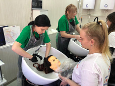 Спасатели, повара,  правоохранители, парикмахеры