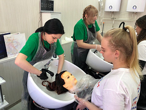 Спасатели, повара,  правоохранители, парикмахеры