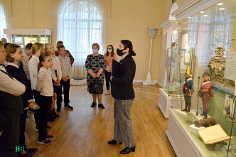 Почта России учит детей отправлять открытки