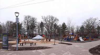 В селе Самарском Ростовской области появился фонтан в парке и не только