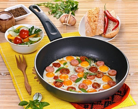 Как жарить на тефлоновой сковороде и не отравиться