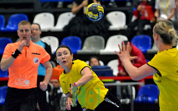 12.05 Гандболистки «Ростов – Дона» обыграли «Динамо – Синару»