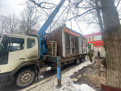 Донские власти до конца года могут перестать сносить ларьки