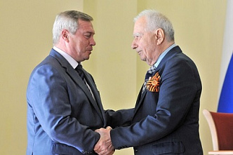 «Жить — значит, строить»...