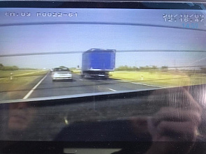 Донские инспекторы ДПС помогли медсестре довезти тяжелого больного в больницу
