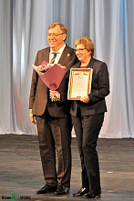 Комсомольская юность наша