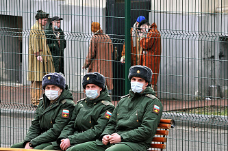 В Ростов вернулись военные медики, боровшиеся с коронавирусом в Крыму