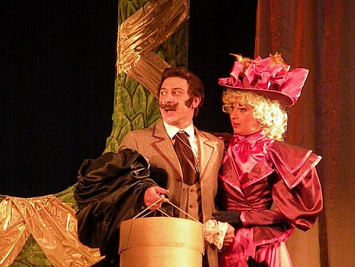 Артисты из Мариуполя приедут в донскую столицу с «Водевилями»