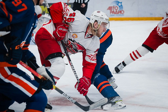 Хоккеисты « Ростова» в Питере уступили лидерам турнира