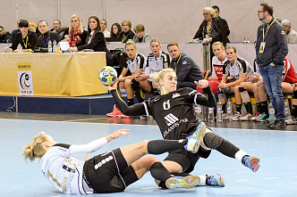 Великолепная девятка и вратарь