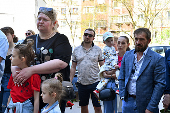 И сохранит память вечно его мемориальная доска