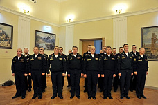 Знамена вручены