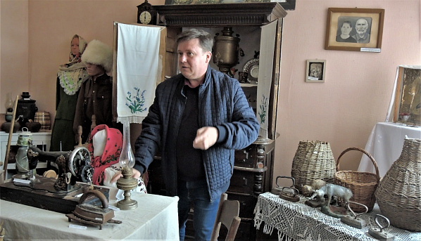 Педагог, краевед, поисковик, музейщик...- в Мартыновском районе почти память Александра Мартынова