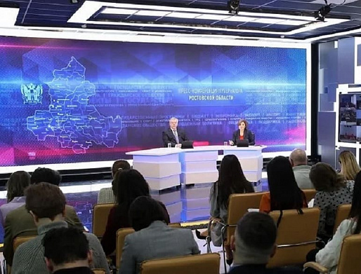 Губернатор ответил почти на полсотни вопросов журналистов