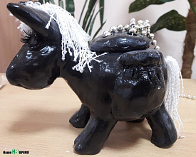 В Тацинском районе открылась выставка авторских работ местной мастерицы Ларисы Петровой