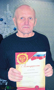 Победитель турниров по гиревому спорту, бегу, шашкам и шахматам, активист ГТО Анатолий Петров: « День рождения мамы отмечаю дважды...»