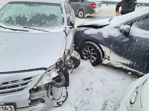 В Ростовской области на трассе М-4 «Дон» столкнулись 15 автомобилей