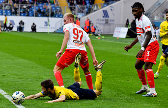 14 04 2026 Тяжелая «испанская партия». ФК «Ростов» сыграл вничью со «Спартаком»