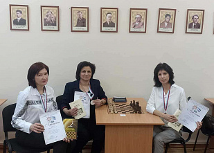 Александр Аношкин из Аксая выиграл рапид среди донских педагогов