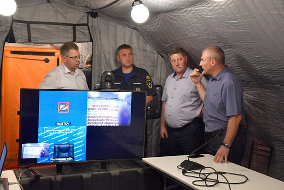 Мобильный пункт управления развернут в нормативное время. Источник фото: Ростовская областная поисково-спасательная служба.
