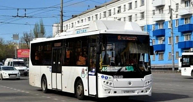 Автобусов, трамваев и троллейбусов на ряде ростовских маршрутов стало меньше