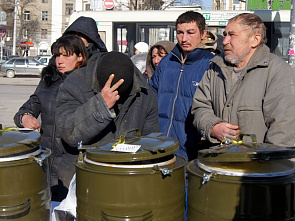 Горячая еда для бездомных_9498