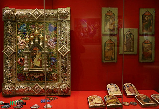 В Ростове работает инклюзивная выставка «Храм-реквием»