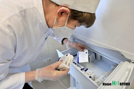 Новые партии вакцин от COVID-19 должны поступить в поликлиники Ростовской области сегодня